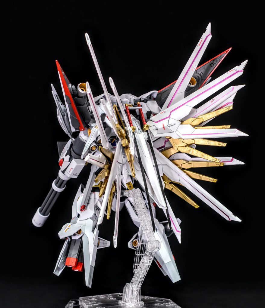 背面です背面も結構作り込んだのですがプラウドディフェンダー✕2で完全に見えなくなりました