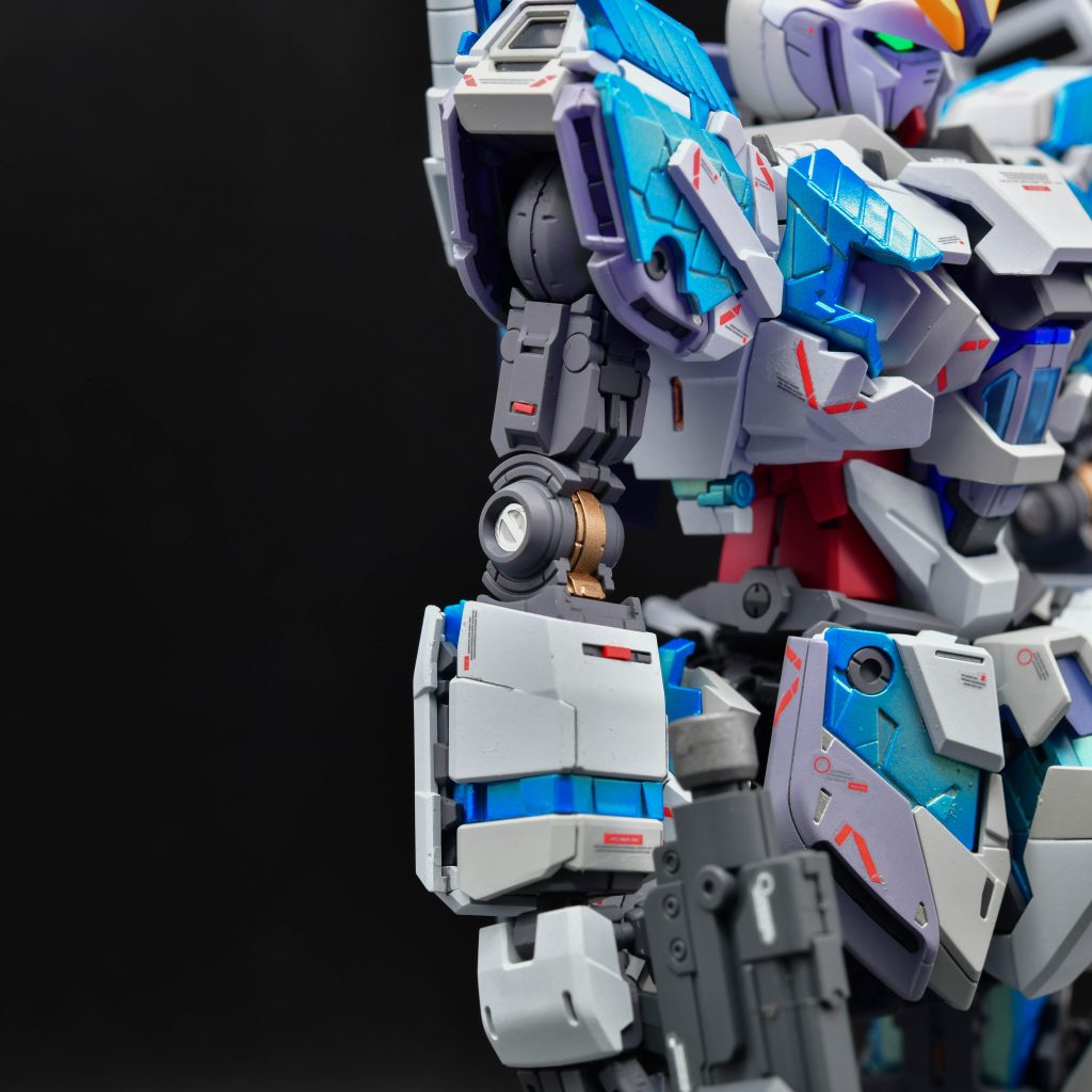 しかし、実際に塗ってみるとイエローが強くてこれもイメージに合いませんでした。