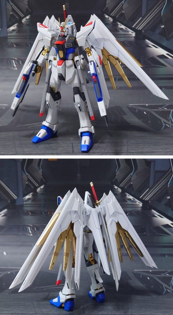 ガンプラならではのお遊び、HGCEストライクフリーダムガンダム(光の翼DXエディション)にプラウドディフェンダーを取り付けた状態。