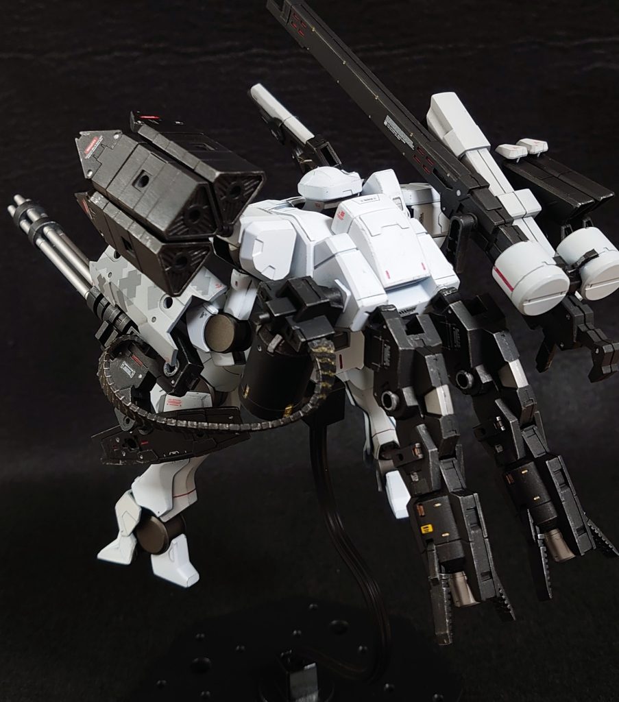 後ろがゴチャついています。