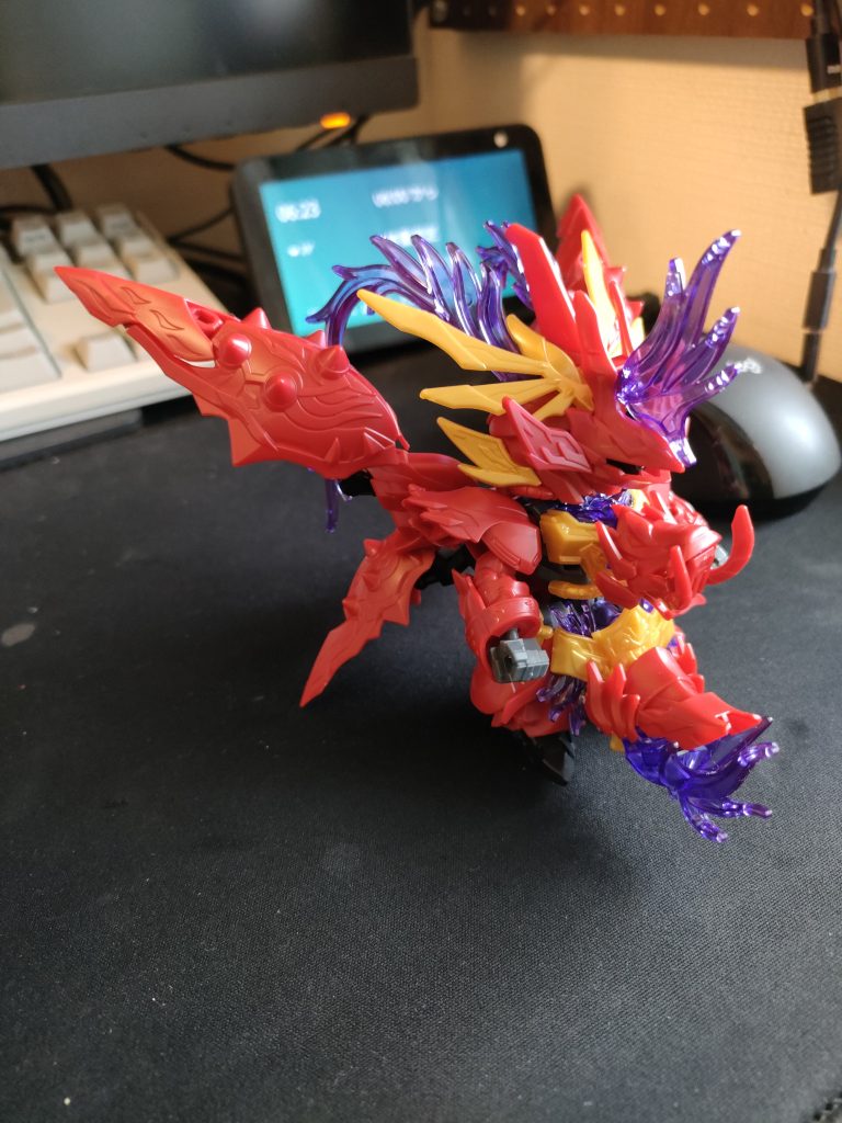 仮組み。色塗らないと、ちょっともったいないですね。