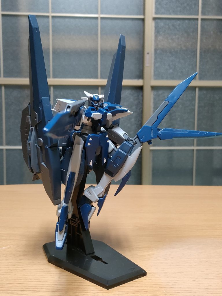 GNソードライフル二刀。ビームライフル、シザー、GNソード全部乗せたマルチウェポン。