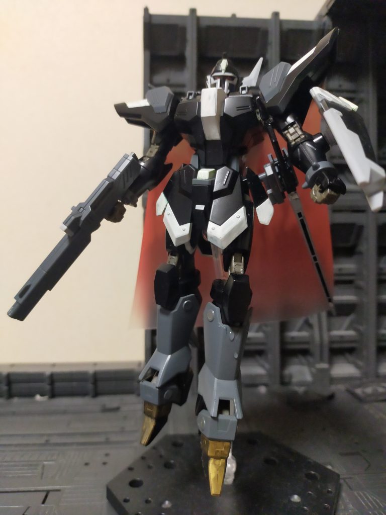 あれ？腰にマウントした重斬刀もダメージ受けるんじゃ…重斬刀もフェムテク装甲なんでビーム効きません！ということにしといてください。