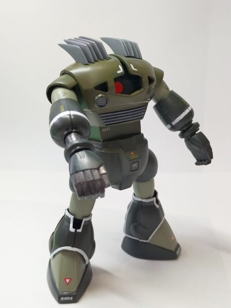 アームパンチ!ほぼ動かないですが💦モノアイはネオジムをそのままクリアレッドで塗装。プラバン裏からもネオジムで挟んでいるのでお手軽モノアイ稼働です。