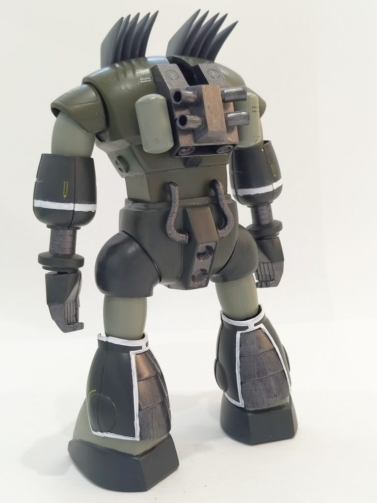 やたらパーツ別けが細かい背部。後のMSVキットを感じますね。