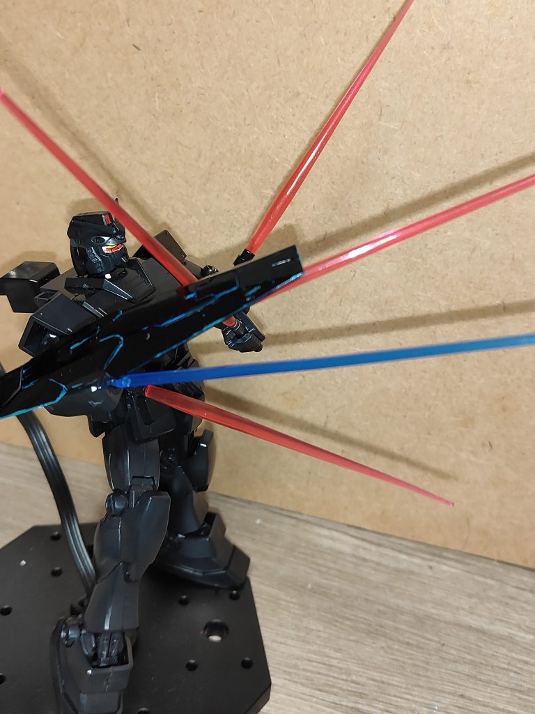 ビームがいっぱいガンダム–4枚目/制作者：HNK55SK