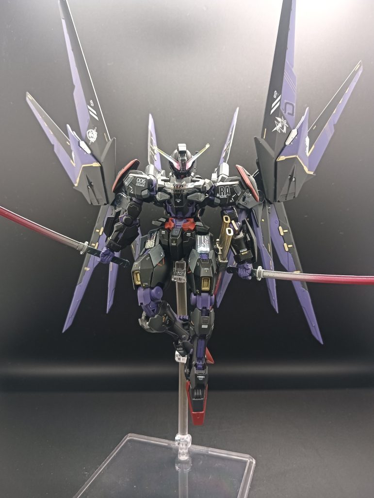 RGとMGのフリーダムの翼を組み合わせてリアウイングにしてみました! 