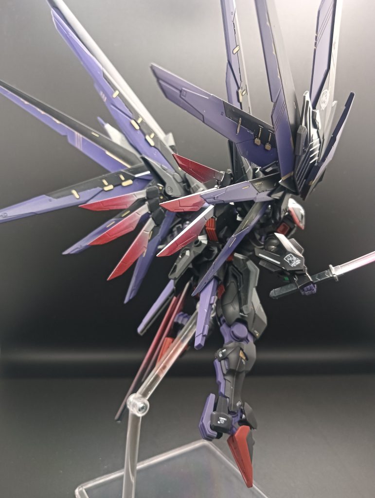 後ろから。個人的にはなかなかいい感じにできたと思います!これからどんどん技術とアイデアを磨いていこうと思います😊