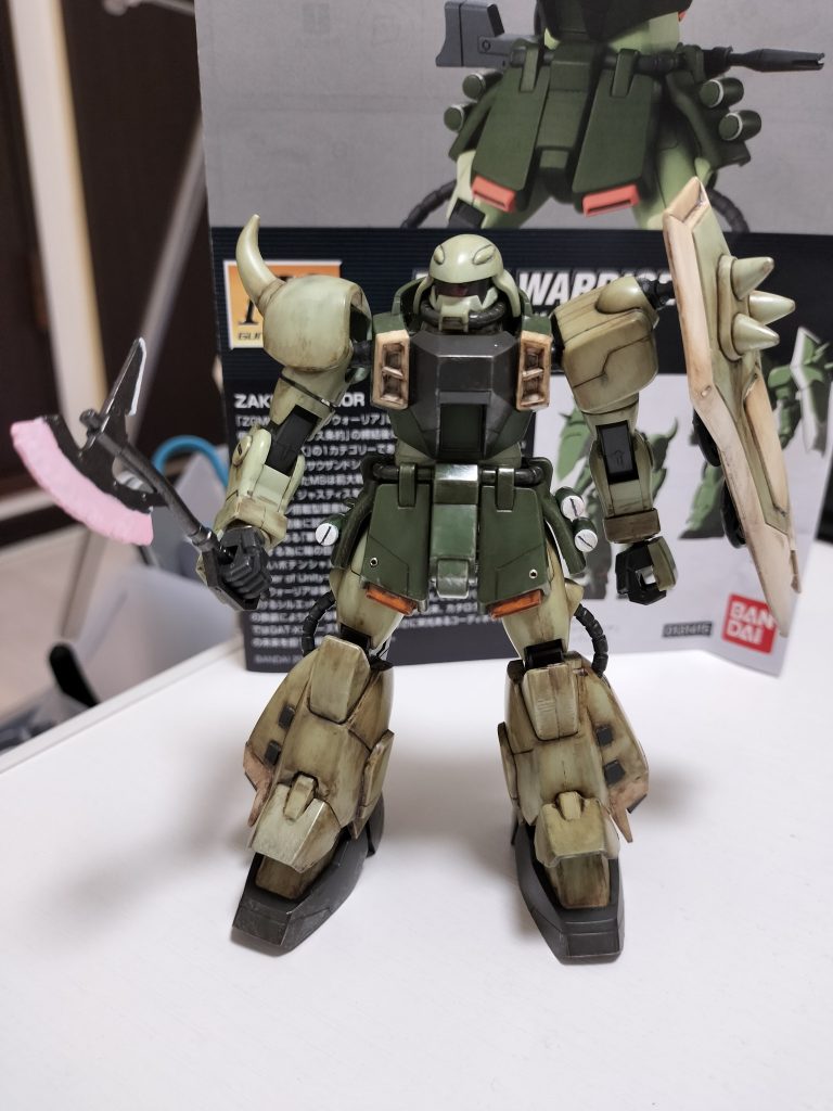 ビームトマホークを塗装して完成です。１週間に１体の製作ペースでガンプラ作ってるw御覧頂きありがとうございました😊
