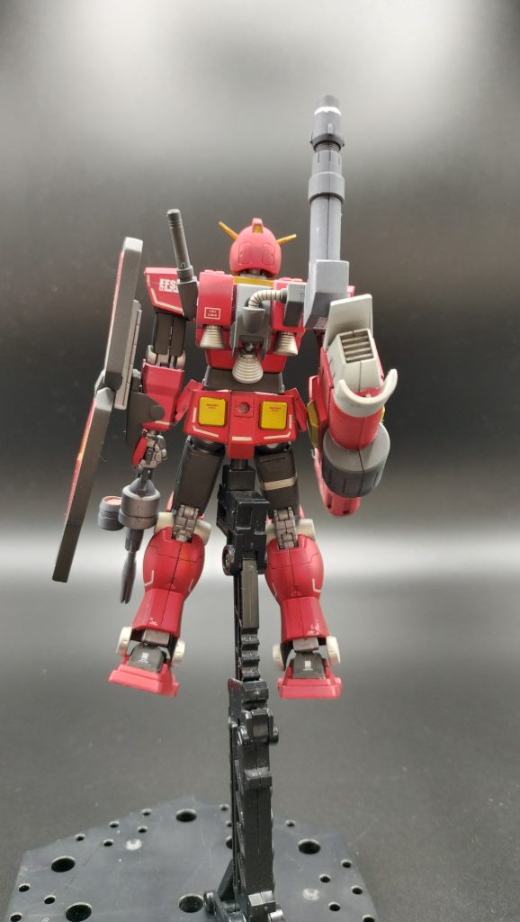 バックショット。右腿のラインマークは延長工作の失敗隠しを兼ねているのは、内緒です。