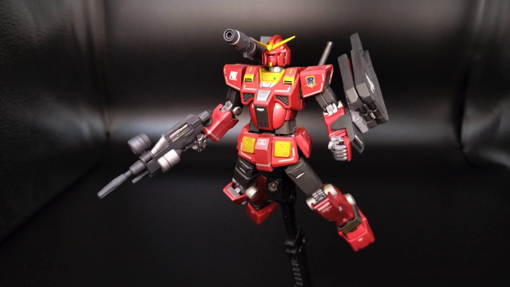 赤色部分は、スターブライトジェラルミン→クリアルージュ→艶消しキットのラインシールをマスキングにして、各所にラインマーク。他の方作例から多少は違いが出せたか？