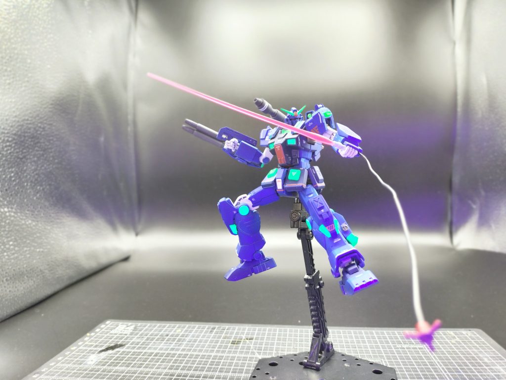 ウミヘビ攻撃。もう少し良いポーズはないものか(;^_^A