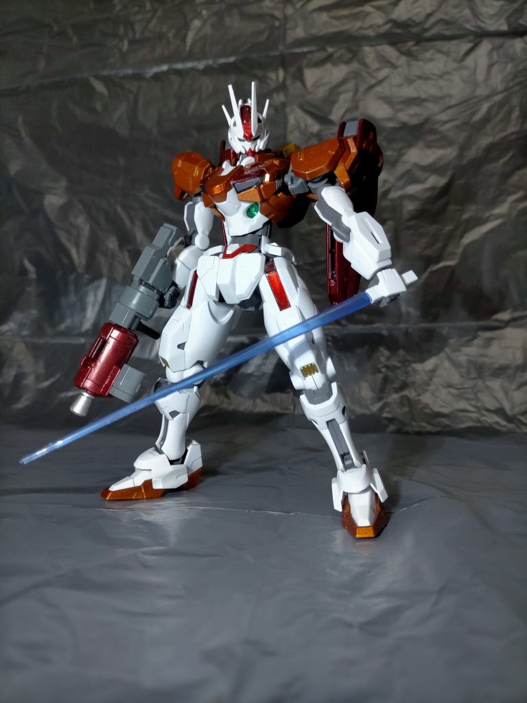 ビームサーベルフライトユニットのブースター左右に1本ずつ懸架。これもレスキュー隊仕様にチューニングされている。障害物の除去等が使用メインだが、出力の調整で接触可能な非破壊ビームワイヤー等を生成、救助活動の際様々な場面での応用が可能である。