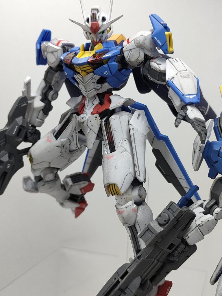 ボディは主にスポンジピッチングにウェザリングマスターのススでドライブラシかけました😀