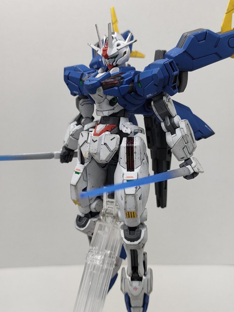 SEEDが映画の影響で盛り上がってますが、当時は、キャラクターのデザインなどが宇宙世紀ものと比べ、受け入れられず好きになれませんでした😅そんな事を気にせず当時、SEEDを試聴していたら、今の映画でメッチャ盛り上がり映画の機体を作ったんだうなぁ…と思う今日この頃ですw