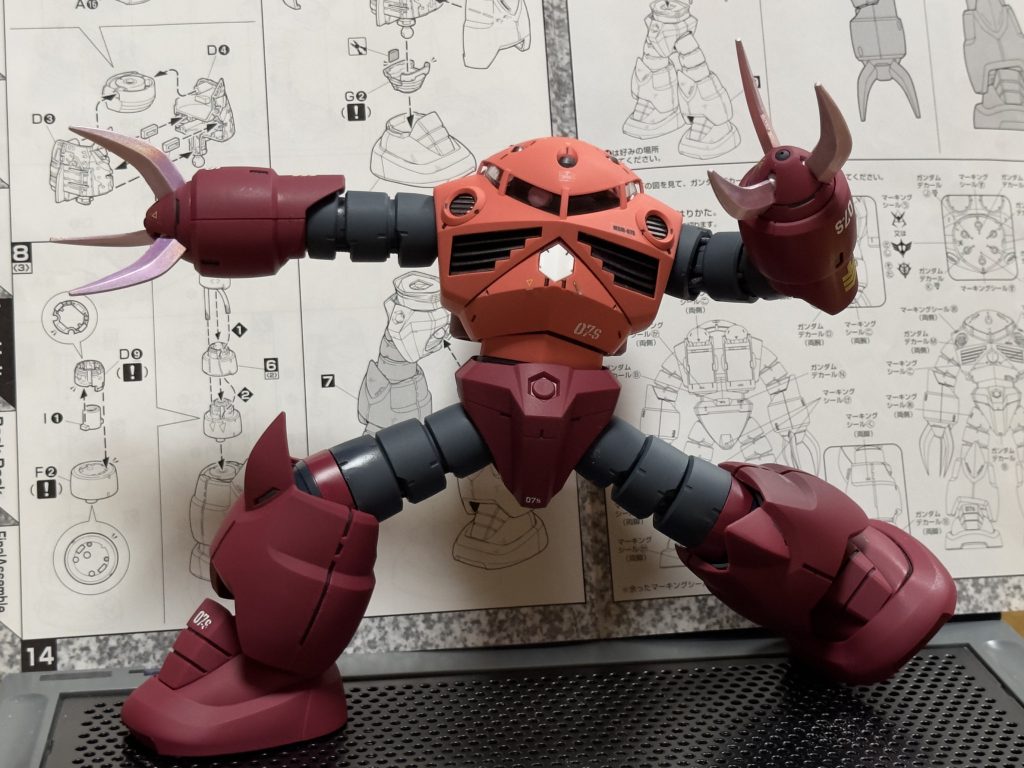 SEED FREEDOMのアスランズゴックのポーズさせてみたのですが、、、上手く出来ませんでした。