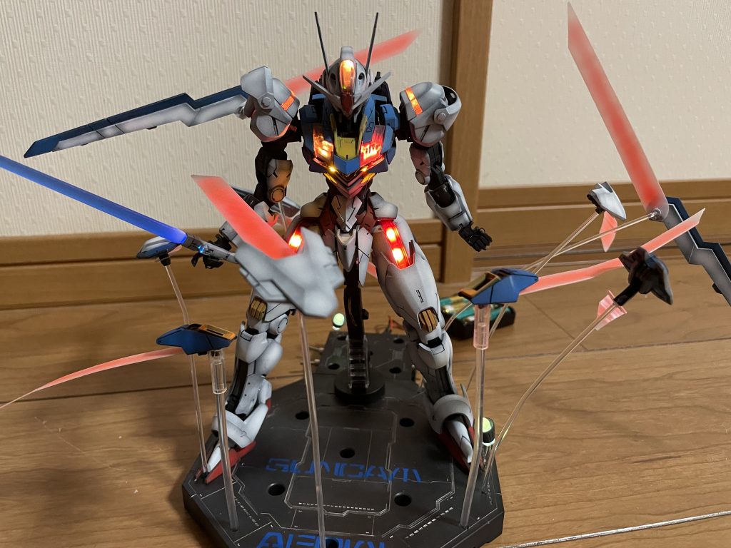 動画でないとわからない七色発光^_^ 動画はこちら