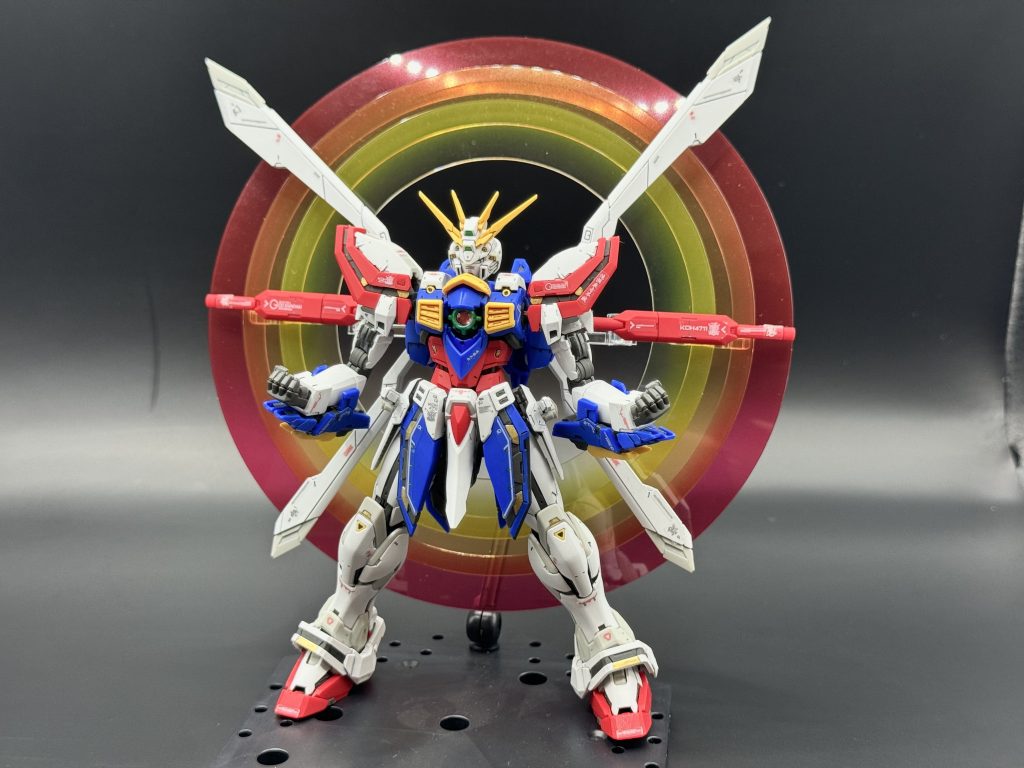 今回もスミ入れと部分塗装の簡単仕上げですが十分かっこいい!正直、普通に組んだ時点でクオリティ高すぎてもうこれでいいのでは??と思いましたよ。RG情報量すごすぎです。