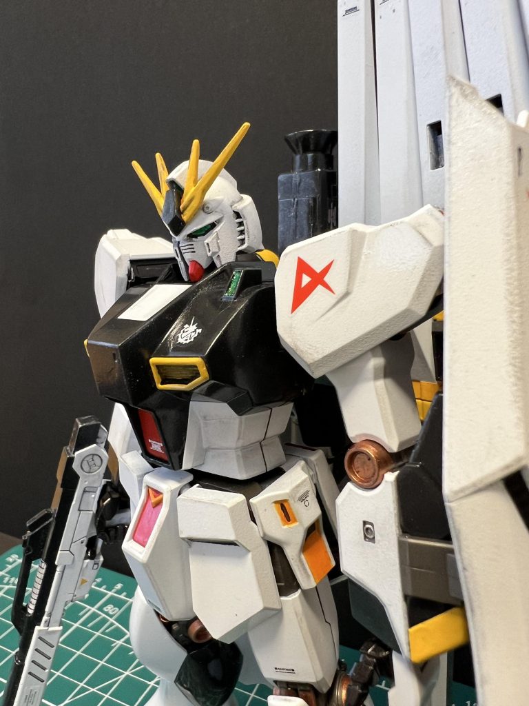 ニューガンダム–4枚目/制作者：コロのすけ