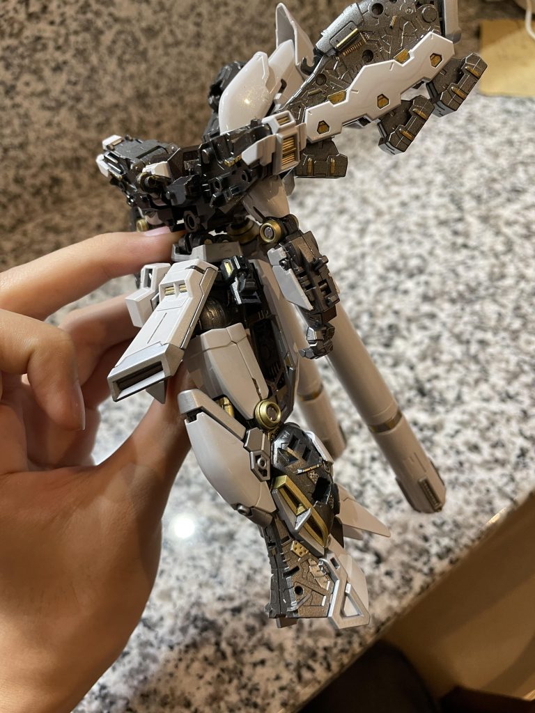 フレームはタミヤのガンメタを使用しました。