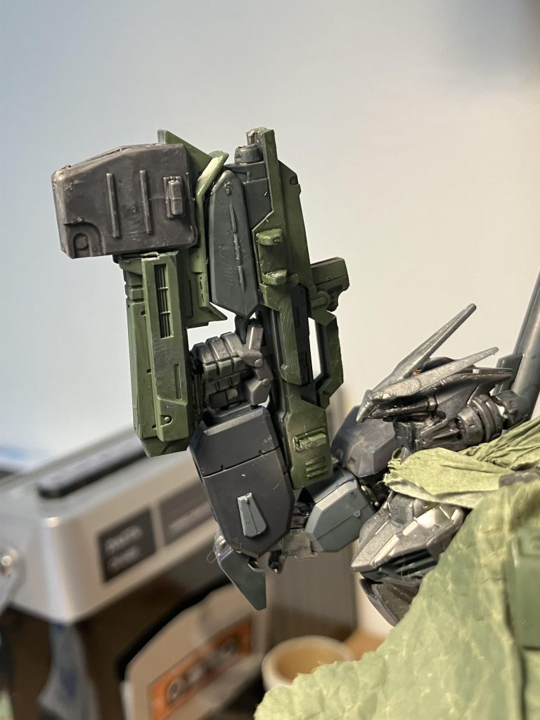 メイン武器のサブマシンガン。実はコレ元はMk-Ⅱのビームライフルなんです!元はビームライフルだけど、設定では実弾ですw