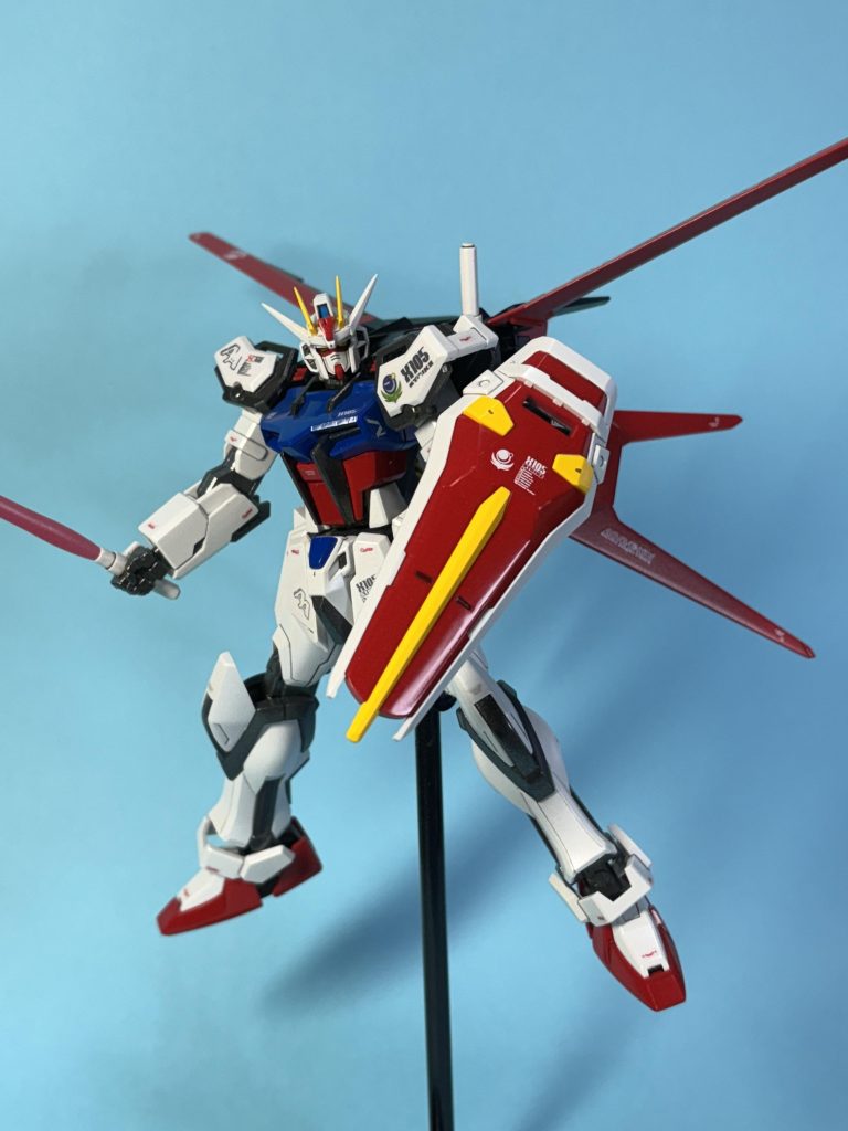 エールストライカーとビームエフェクト。