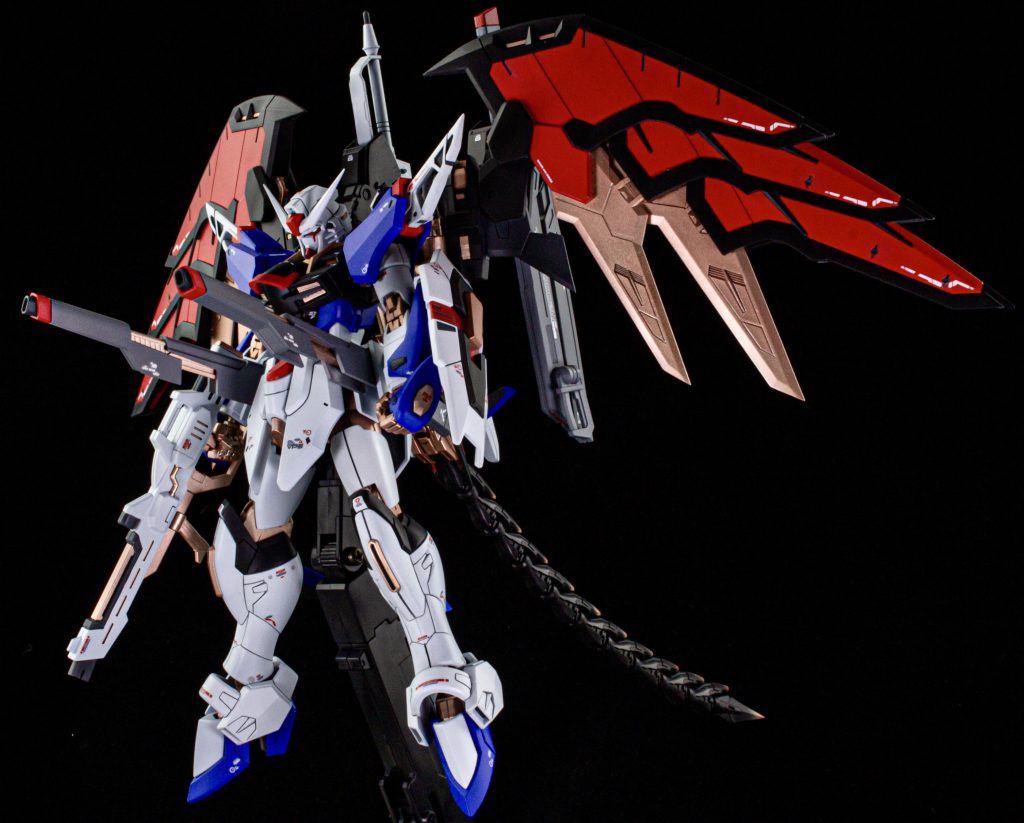 フレームはゴールドベースのクリアレッド薄塗りにてピンクゴールド感を出してみました。カッパー色に似た色合いとなってます。