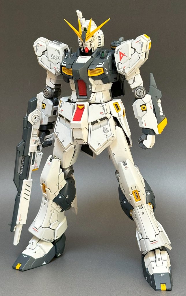 前方は顔、胸部、ひざなど改修