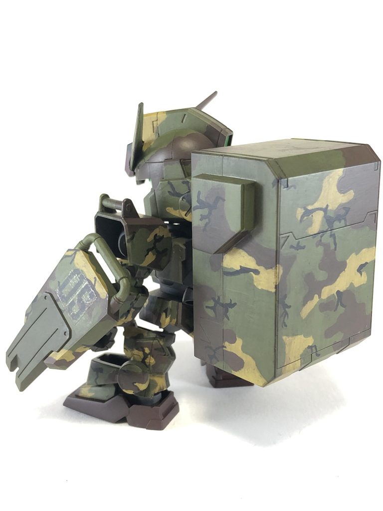 陸戦型ガンダム 迷彩塗装 SDクロスシルエット–3枚目/制作者：かっこん