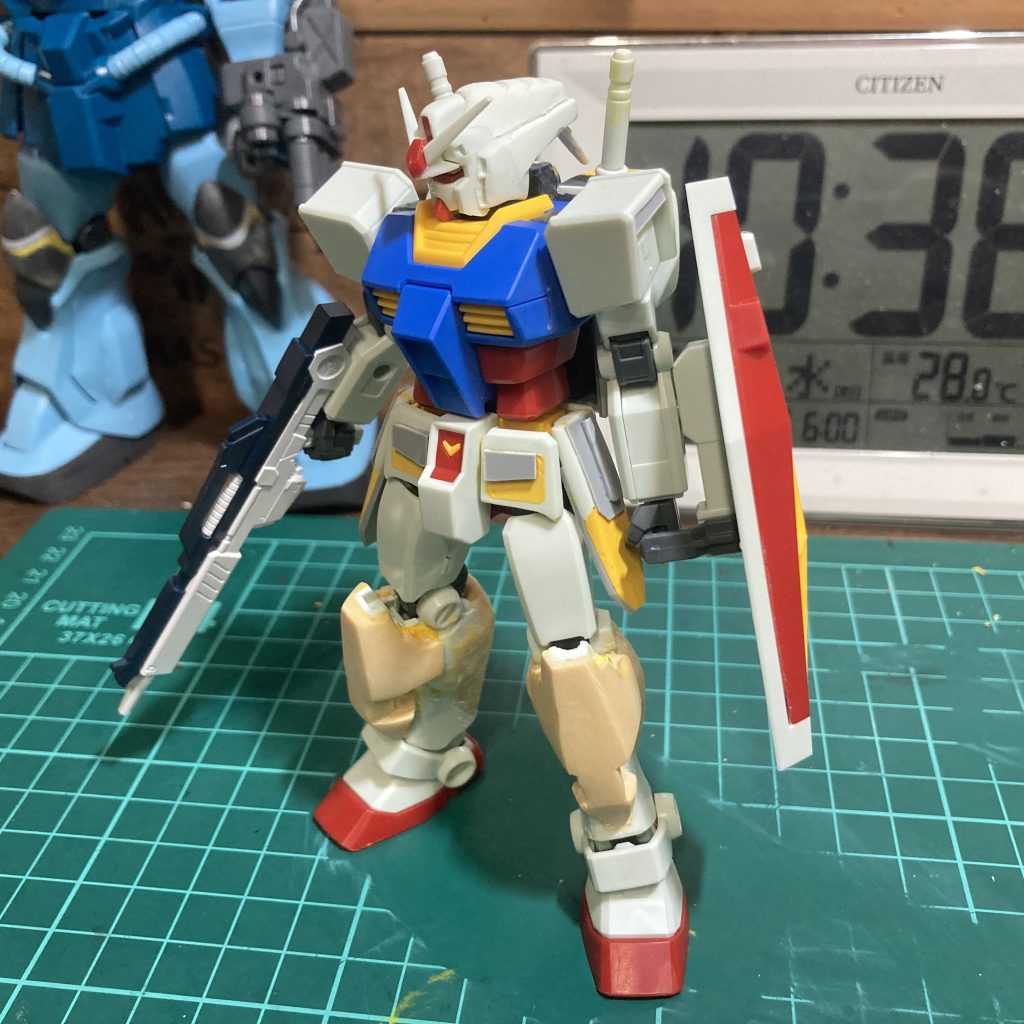 少しずつ成形しました。