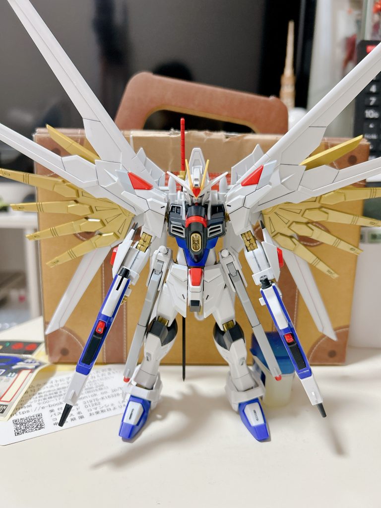 墨入れを行い、トップコートで仕上げてます！！