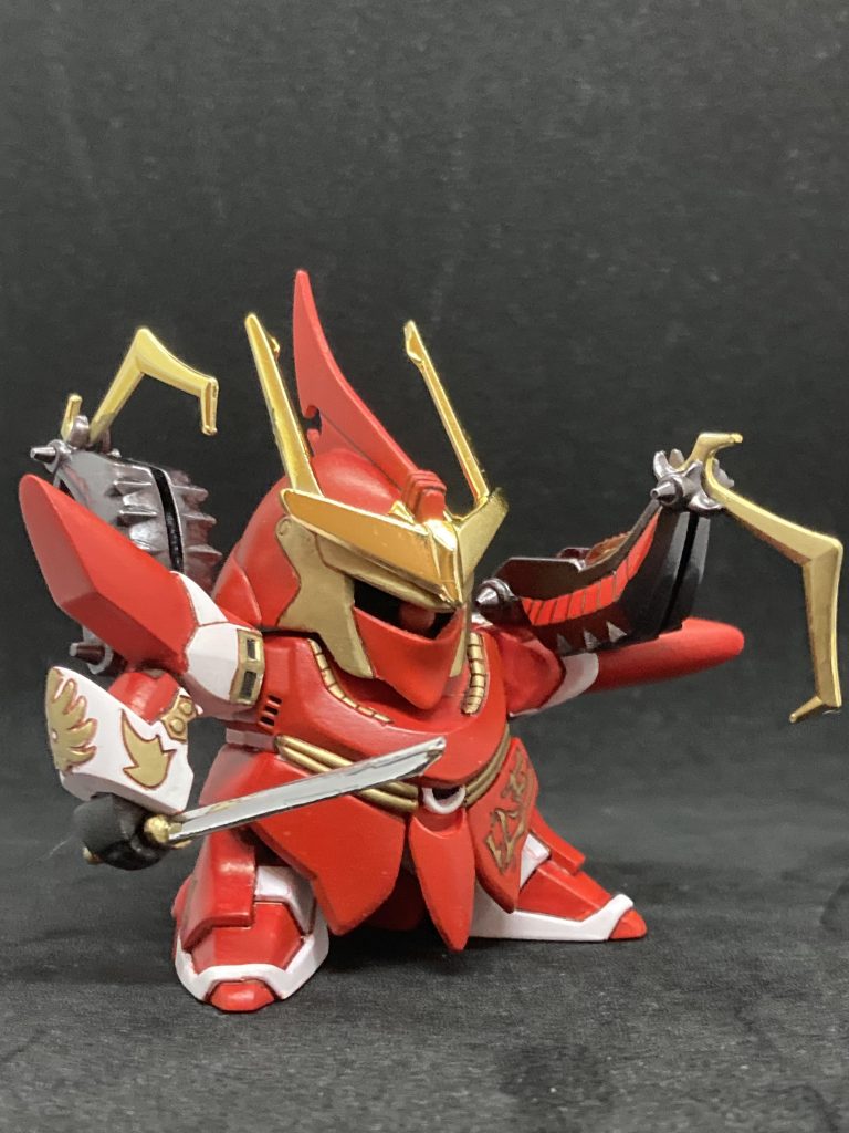 刀はシルバーフィニッシュ。闇のかけらはつやありトップコートで存在感を出しました。