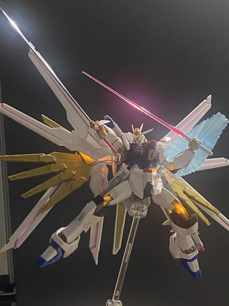 アピールショット6の撮り直しです。トドメを刺した時は確かビームシールドも装備してたかと思い出したので!