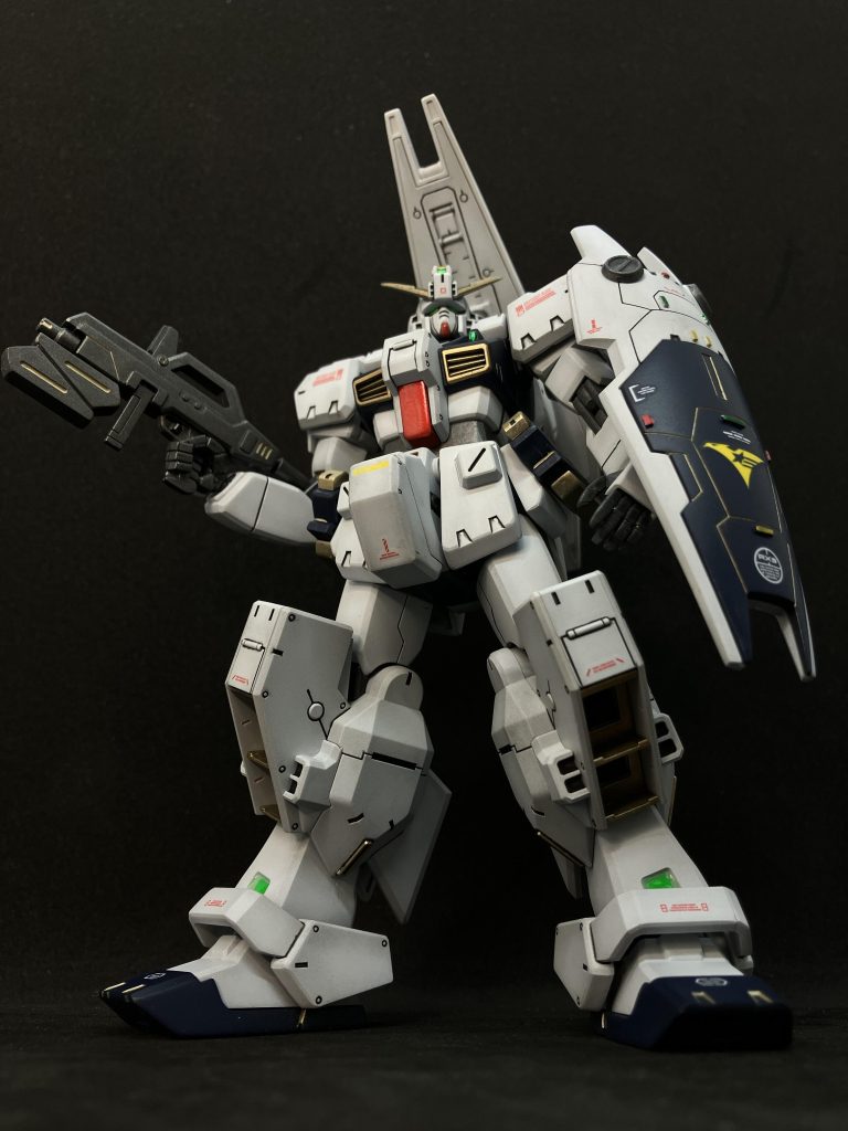 再販品が出ていた時にたまたま、見つけてつい、カッコ良さにひかれて購入してしまいました。