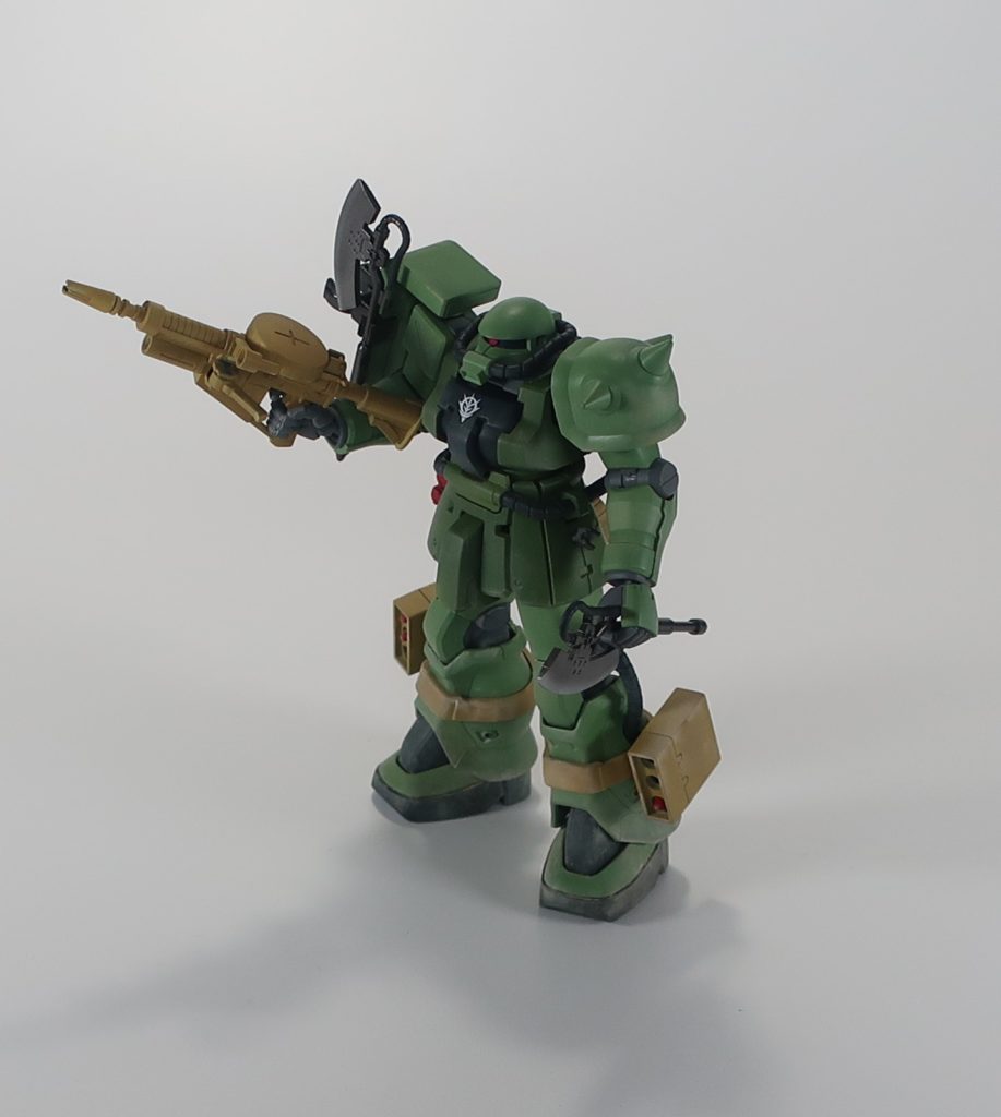 以下、俺設定の駄文本機はオデッサの戦いに参戦した、数少ないF2ザクのうちの1機である。周知のようにオデッサの戦いは連邦軍の勝利に終わり、本機は僚機とともに敗走を余儀なくされた。