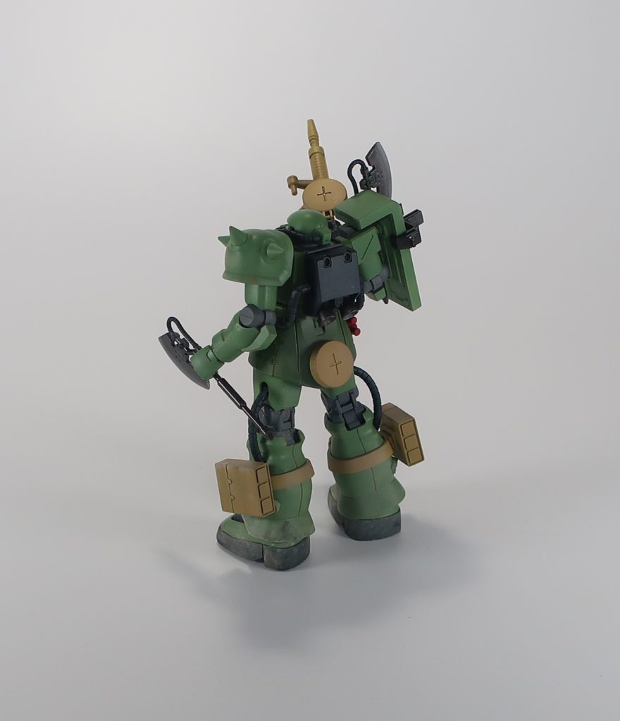 本機とその僚機は敗走するジオン軍の殿を務め、連邦軍部隊の追撃をよく食い止めた。その甲斐あって、彼らの部隊は無事にシャトル打ち上げ基地に辿り着くことができた。