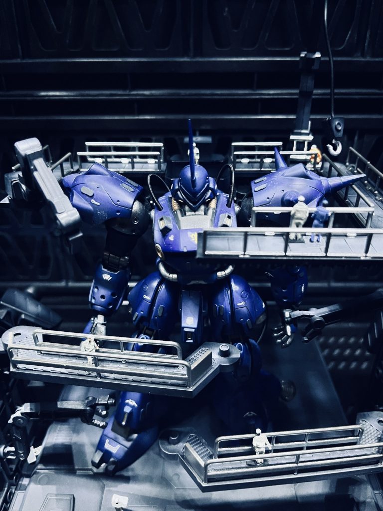 作業員の石田さんがドローンで撮影