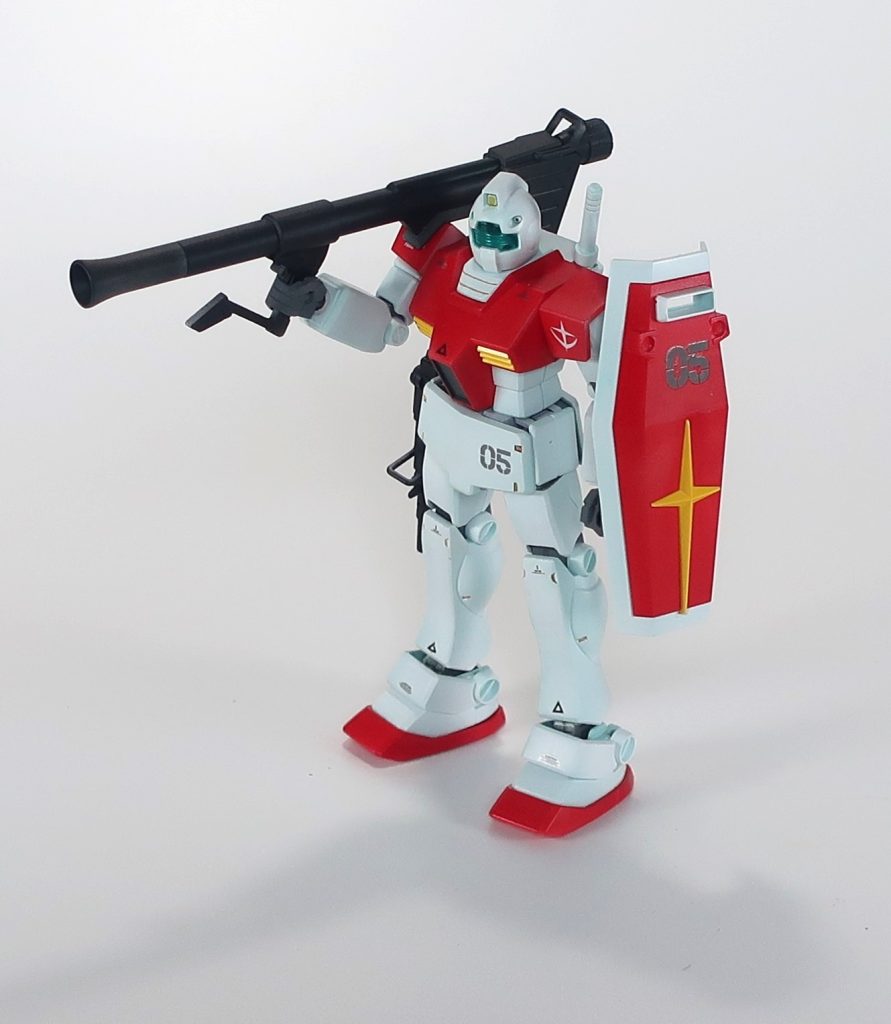 以下、俺設定の駄文本機はジャブローで建造されたジムのうちの1機である。パイロットはすでに陸戦型ジムに搭乗経験があったため、他の訓練兵を指導する教官として本機に搭乗した。