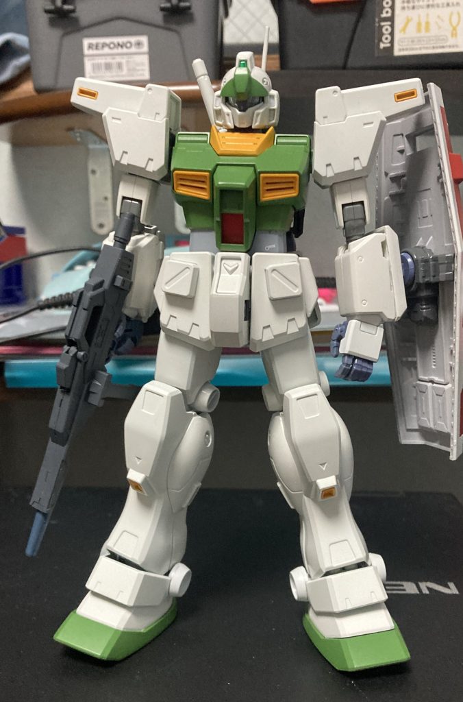 2年前に制作しましたが塗装技術が甘く低圧力でエアブラシを吹き所々の塗装が剥がれたので再塗装と脆いパーツの交換を行いました。