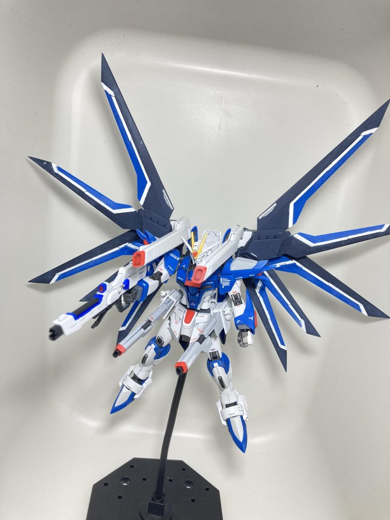 コテコテなのに、スタイリッシュに見える絶妙バランス