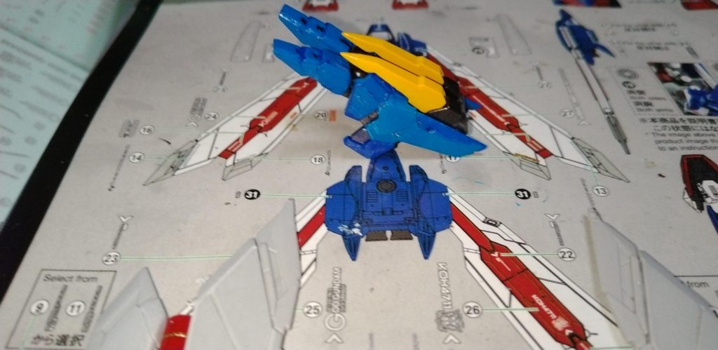 爪とかを削ってとがらせて