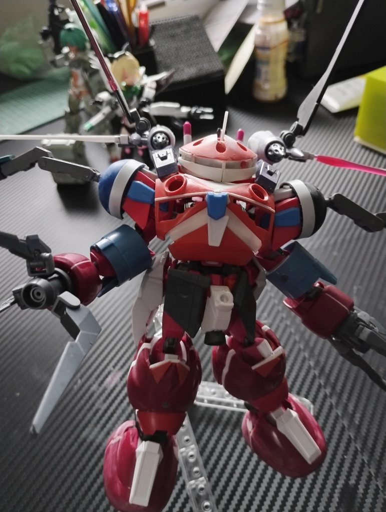 構造がよく分かる塗装前。