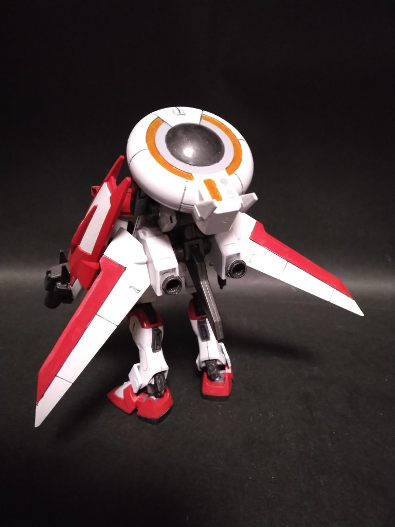 パック装備背面。