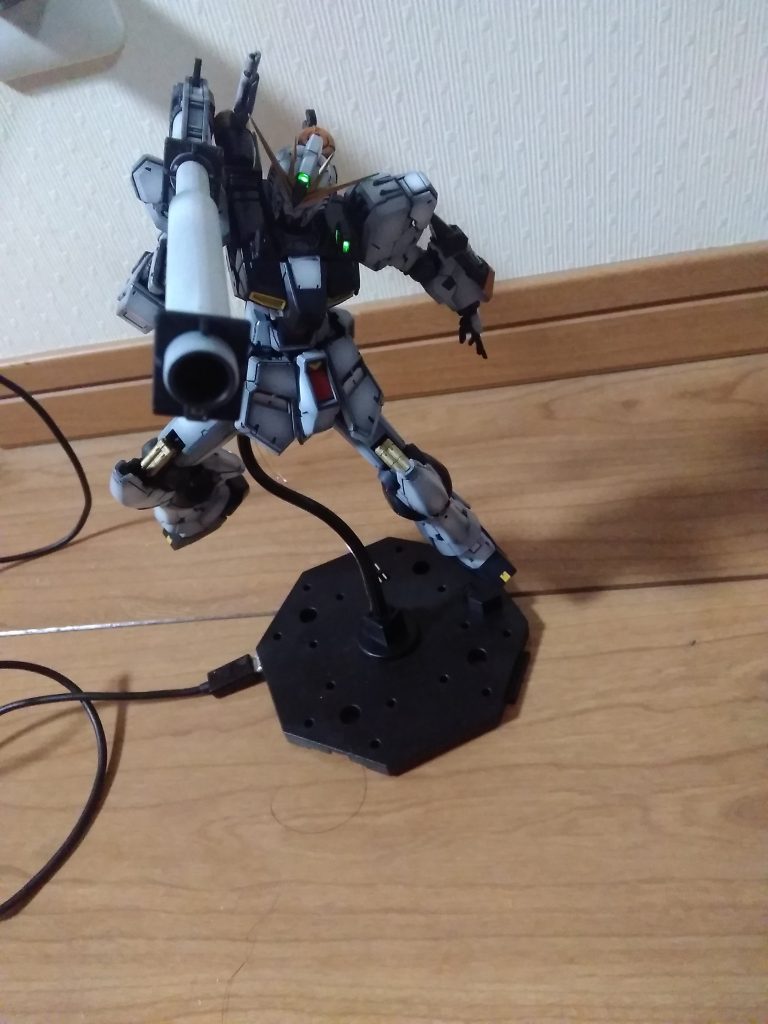 ニューガンダム 電飾–2枚目/制作者:ちっぷ