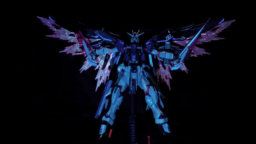 「これが本当の分身だ!!」…余談なんすけど、シン研ゼミ分身講座ポーズ再現、難しくないすか??60枚ほど撮り直したんですけど未だに納得いく物が撮れなかったですね。