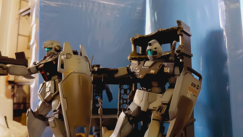 ジムは被弾状態が泥臭くてよく似合う!