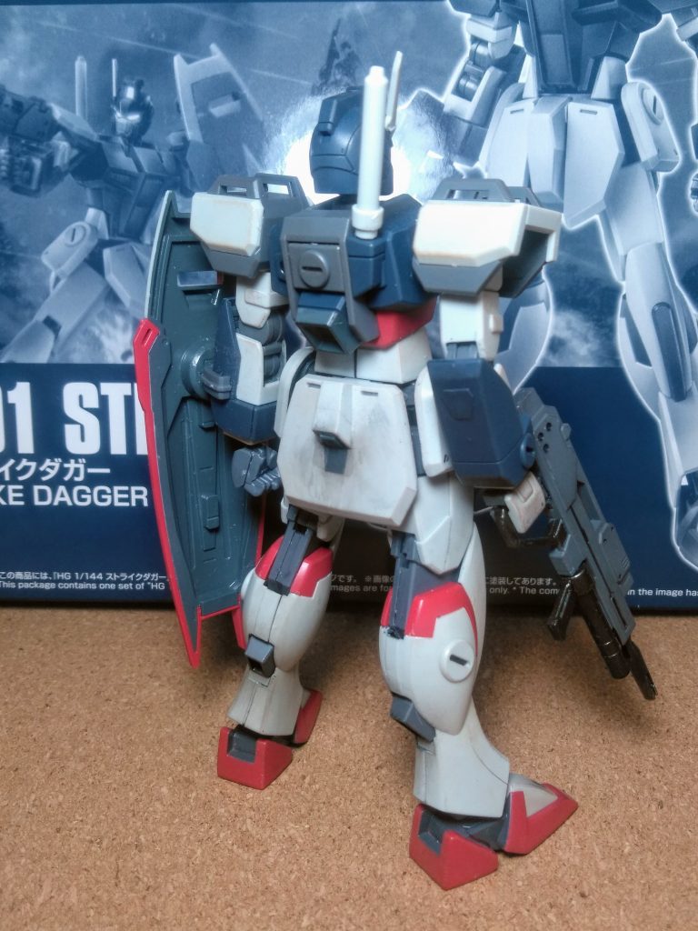 まぁ、ご存知の方も多々いらっしゃるコトでしょう 😊既存発売中の『 ダガーL 』のリデコですね 😚