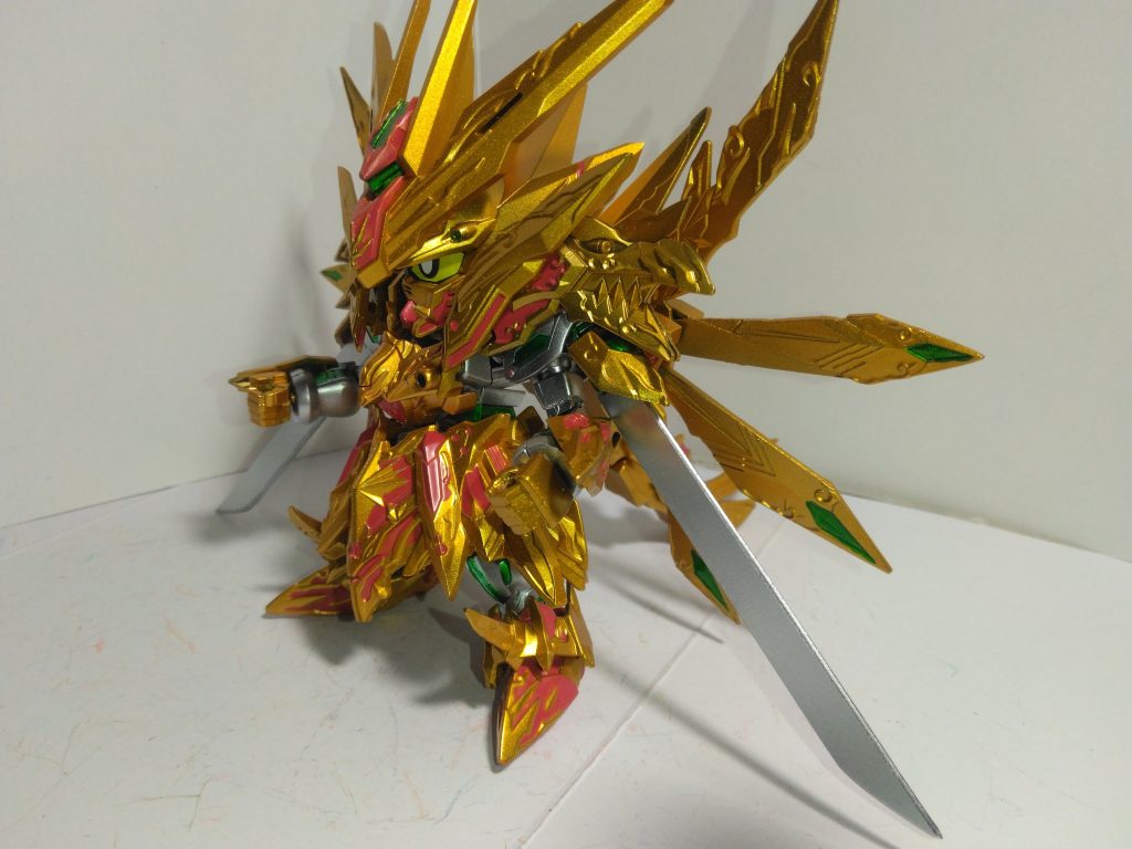 肩アーマーも外せるようになってます