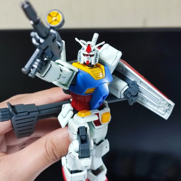 ガンダムのおっちゃん組み立てたで！