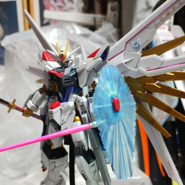 マイティフリーダム自作デカール簡単パール塗装